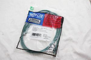 NEW Tripp Lite Cat6 Gigabit RJ45 M/M 5Ft Green Snagless Molded Patch Cable N201-005-GN