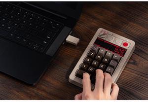 8BitDo Retro 18 Wireless Mechanical Number Keypad and Calculator for Windows and Android - C64 Edition