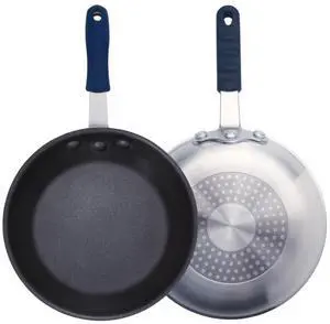 Winco AFPI-8NH, 8-Inch Induction Ready Aluminum Fry Pan with Non-Stick Coating, Frying Pan with Silicone Sleeve