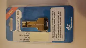 SplashID Key Safe Secure Your Passwords on a USB Key 4 GB For PC or Mac