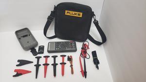 FLUKE 87 Multimeter Handheld with Case and Many Attachments