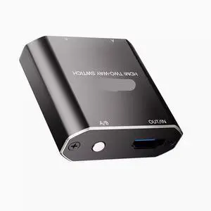 hdmi one minute two switcher splitter screen splitter 4K HD TV 2 into 1 set-top box with a monitor