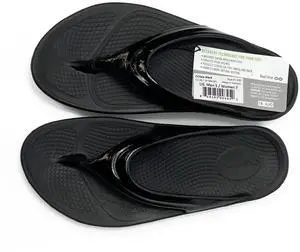 OOFOS Unisex Comfortable Waterproof OOriginal Thong Sandal - Black, Size 5 /7 US