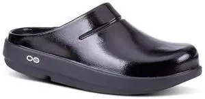 Oofos Men's Oocloog Luxe Clogs, Black, Size M5/W7