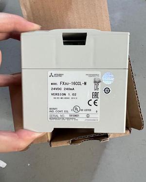 1PC New Mitsubishi FX3U-16CCL-M PLC Unit FX3U16CCLM Free Expedited Shipping