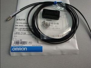 1PC OMRON E32-T11R PhotoElectric Switch Fiber Unit E32T11R Cable New In Box