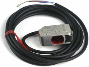 NEW KEYENCE LR-ZB250AP LRZB250AP Laser Sensor