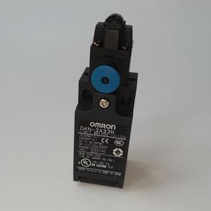 OMRON D4N-2A32R Limit Switch D4N2A32R New In Box  One /S