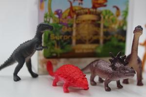 Dinosaur Bath Bomb for Kids with Surprise Toy Inside (Dinosaur) Roar.. USA Made, Natural, Organic XL 8 oz Gift Set for Girls/Boys (8 oz Single)