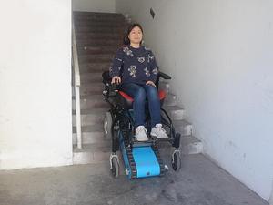 Aluminium alloy electric stair climbing wheelchair for seniors stair climber