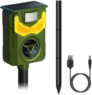 Fresh Fab Finds Solar Animal Repeller w/ Flame Light USB Charge Motion Sensor IP55 - Green - One size