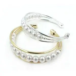 Vista Palace Pearls Cuff Style Pearl Bracelet - Silver Vista Palace Pearls Cuff Style Pearl Bracelet - Silver