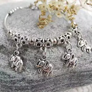 Vista JOYOUS Natural Charm Stackable Bracelets - Silver Vista JOYOUS Natural Charm Stackable Bracelets - Silver