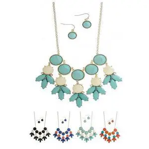 Vista Bubble Drizzle ..Necklace And Earrings Set.. - MINT Vista Bubble Drizzle ..Necklace And Earrings Set.. - MINT