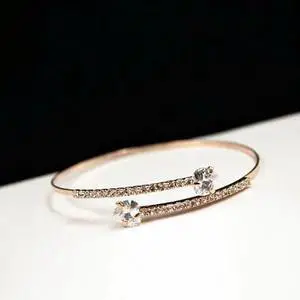 Vista Heart and Soul Diamond Crystal Hearts Bracelet - Rose Gold Vista Heart and Soul Diamond Crystal Hearts Bracelet - Rose Gold