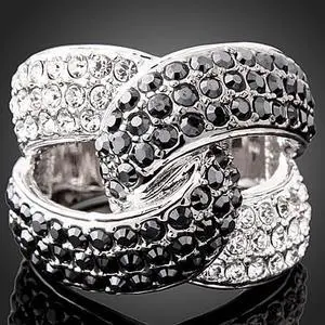 Vista Lifelong Crystal Ring - Silver Vista Lifelong Crystal Ring - Silver