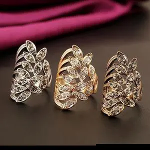 Vista Gilda Ring Embellished Fashion Jewelry - Vintage Silver Vista Gilda Ring Embellished Fashion Jewelry - Vintage Silver