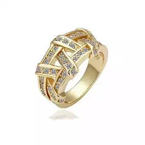 Vista NYSA The Swarovski Crystal Cocktail Ring In Gold And Rose Gold - Yellow Gold Vista NYSA The Swarovski Crystal Cocktail Ring In Gold And Rose Gold - Yellow Gold