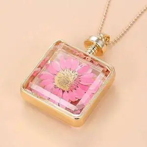 Vista Coral Floral Big Wildflower Necklace - Pink Vista Coral Floral Big Wildflower Necklace - Pink