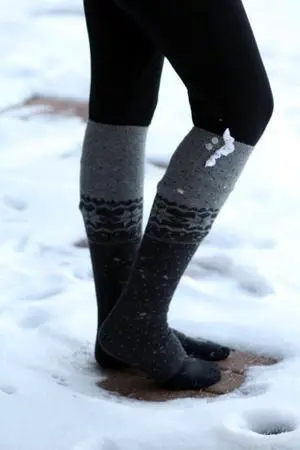 Vista Soft Snowflakes Xmas Leg Warmers - GRAY-BLACK Vista Soft Snowflakes Xmas Leg Warmers - GRAY-BLACK