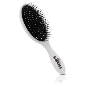 ISO Beauty AquaShine Wet & Dry Soft-Touch Paddle Hair Brush - White ISO Beauty AquaShine Wet & Dry Soft-Touch Paddle Hair Brush - White