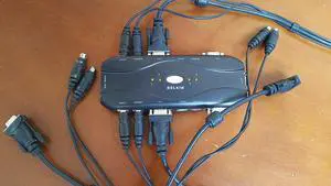 BELKIN F1DJ104P-B 4-Port KVM Switch Bundled with Cables
