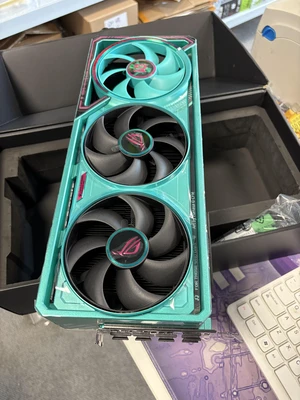 ASUS ROG ASTRAL MIKU C GeForce RTX 5080 16GB GDDR7 OC Edition ROG-ASTRAL-RTX5080-O16G-MIKU-C PCI-Express 5.0 DLSS 4.0 Graphics Card ASUS ROG ASTRAL MIKU C GeForce RTX 5080 16GB GDDR7 OC Edition ROG-ASTRAL-RTX5080-O16G-MIKU-C PCI-Express 5.0 DLSS 4.0 Graphics Card