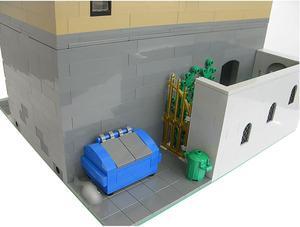 ZITIANYOUBUILD C4222 Modular Café 3-storey Building Model with Courtyard 2956 Parts
