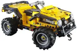 ZITIANYOUBUILD Custom MOC-70035 C-Type Terrain Four-Wheel Motorcycle Model(596PCS/Yellow)