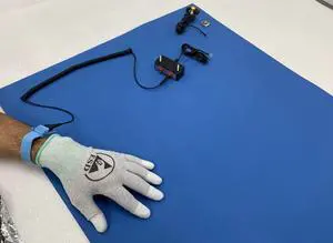 ESD-Dissipative Mat Kit - Heat Resistant, Two Layer Natural Rubber - with a Wrist Strap, Grounding Cable, and Dual Bench Grounding (2ft x 5ft, Royal Blue)