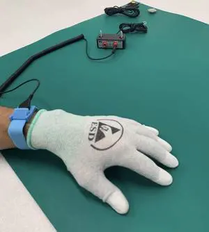 ESD-Dissipative Mat Kit - Heat Resistant, Two Layer Natural Rubber - with a Wrist Strap, Grounding Cable, and Dual Bench Grounding (2ft x 4ft, True Green)