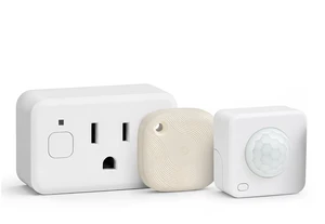 Shelly - Smart Home Motion Control Kit with Plug US Gen4, BLU Motion ZB & BLU Button Tough 1 ZB - White/Ivory Shelly - Smart Home Motion Control Kit with Plug US Gen4, BLU Motion ZB & BLU Button Tough 1 ZB - White/Ivory