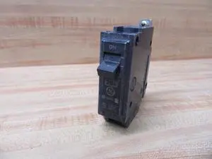 GE TXQB1120; 1P-120V-20A QLINE CB