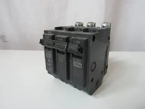 NSB THQB32020 Miniature Circuit Breakers (MCBs) THQB 3P 20A 120V