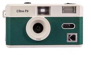 Kodak F9 Retro point-and-shoot camera with 135 film and Flash, suitable for beginners (film and battery not included) green