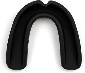 Amber Fight Gear Adult Single Mouthpiece with Durable Ventilated Case - Customizable Fit, Boil and Wear Instructions, Solid Construction for Superior Protection, Black