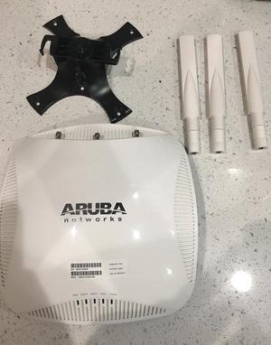 Aruba Networks AP-224 Wireless Access Point, 802.11 n/ac, 3x3:3 Dual Radio, 450Mbp per Radio, Antenna ConnectorsAruba Controller Required