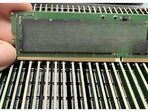 FOR 1PC DDR4 32G 2RX4 2933 ECC REG Server Memory 32GB MTA36ASF4G72PZ-2G9J3 RAM
