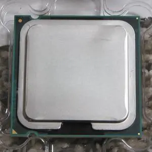 FOR X3360 (EU80569KJ073N) SLAN5 SLAWZ SLB8X CPU 1333 MHz 2.83 GHz LGA 775