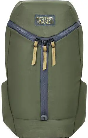 Mystery Ranch Catalyst 22 Backpack Weatherproof Travel Bag with Easy Access Design & Padded Laptop Sleeve  Ponderosa, 22L