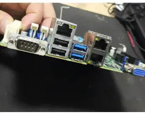 X11SCL-IF For Server Mini-ITX Motherboard C242 LGA-1151 DDR4 Support 8th/9th Generation Core i3 E-2100 E-2200