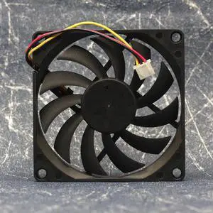 POWER LOGIC PLA08010S05L 5V 0.15A 8 cm 8010 3-wire 3-pin cooling fan POWER LOGIC PLA08010S05L 5V 0.15A 8 cm 8010 3-wire 3-pin cooling fan