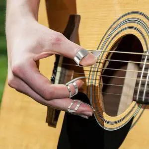 8Pcs Guitar Thumb Finger Picks Stainless Steel Guitar Picks with Plastic Case for Electric Guitar Bass Ukulele (Silver) Rich