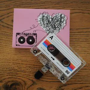 USB Mixtape - Retro Personalised Gift - Girlfriend, Boyfriend- Cute Birthday Present- Valentines Day - Retro AB OPB Design, Clear Tape- 16GB Flash Drive