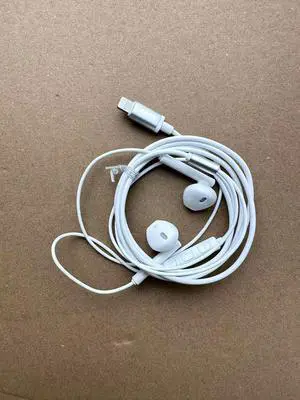 Haribol iPhone Headphones Earbuds Earphones wtih Lightning Connector Apple MFi Certified Compatible 14 13 12 11 Pro Max X XS XR 8 7 Plus with Microphone Controller