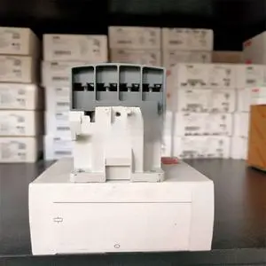 Contactor AF09-30-10-13 Coil voltage 100-250VAC/VDC 60Hz 100% Contactor AF09-30-10-13 Coil voltage 100-250VAC/VDC 60Hz 100%