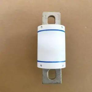 1 A70QS250-4 Car Fuse 700V250A Charging Pile Fuse 1 A70QS250-4 Car Fuse 700V250A Charging Pile Fuse