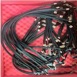 Applicable to R7525 16*2.5 backplane SAS cable YV32M 0YV32M Applicable to R7525 16*2.5 backplane SAS cable YV32M 0YV32M