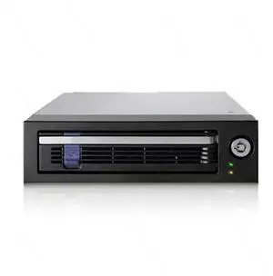 MB876-B 2.5-3.5 inch SATA/SAS SSD hard drive enclosure with lock and hot-swap hard drive extraction box