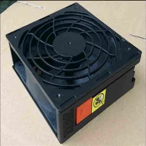94Y7587 94Y6386 81Y6657 46C9091 X3550 M4 4 x 2.5 Hard disk backplane